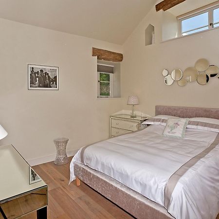 הוילה פיינסוויק Valley Barn Slad Valley Cotswolds מראה חיצוני תמונה