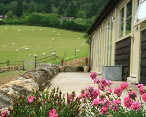 הוילה פיינסוויק Valley Barn Slad Valley Cotswolds מראה חיצוני תמונה